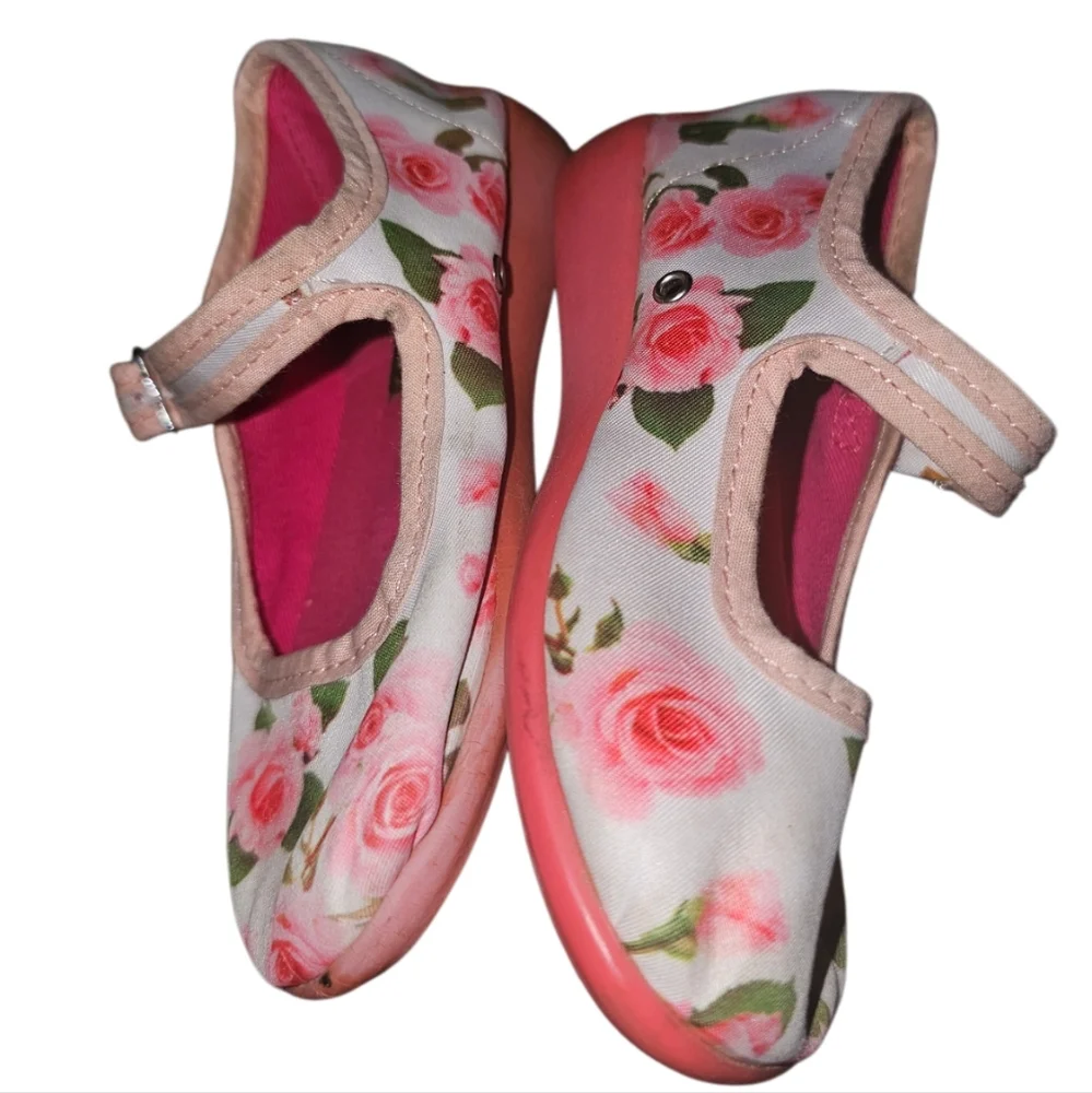 Hot Chocolate Design Floral Pink Kids Shoes